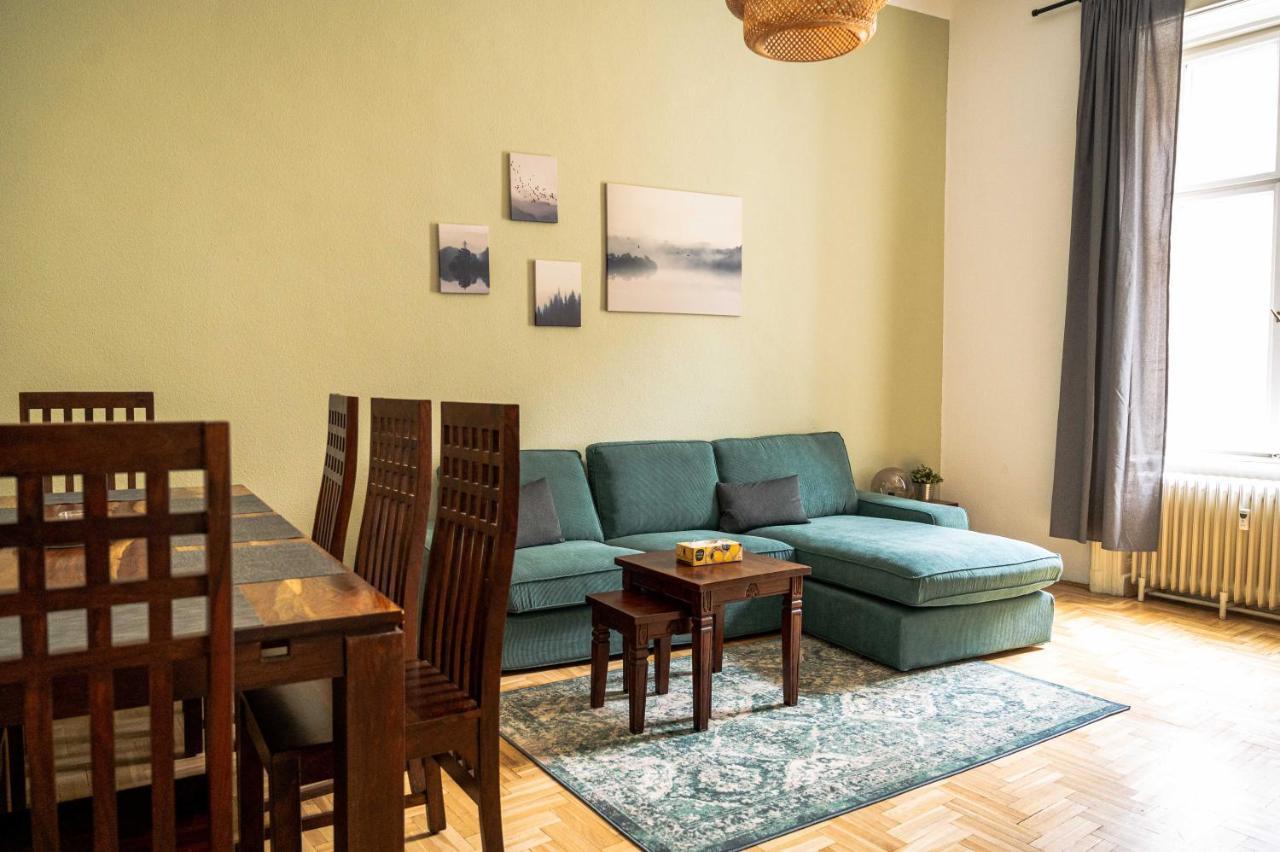 Dob Duplex Apartment بودابست المظهر الخارجي الصورة