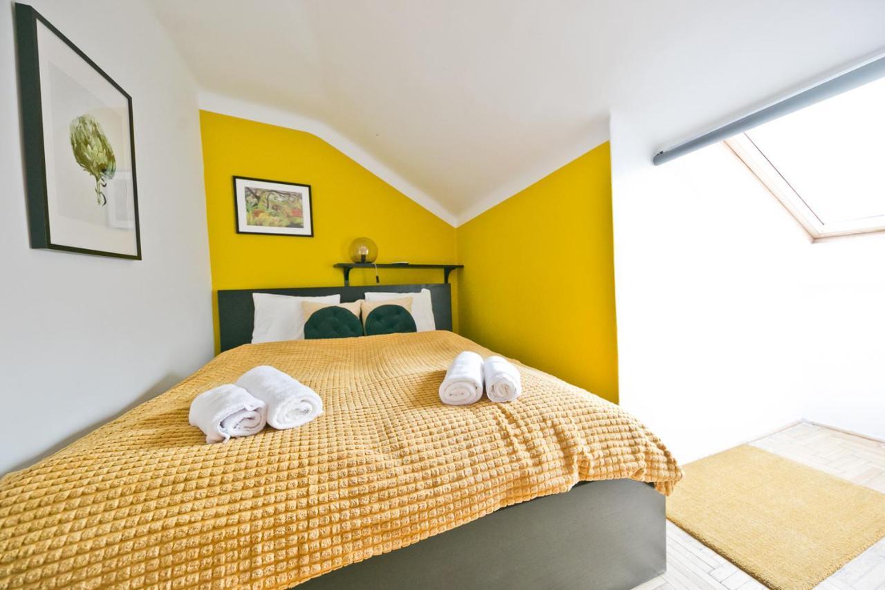 Dob Duplex Apartment بودابست المظهر الخارجي الصورة